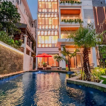 Hotel The Luxury Siem Reap Exterior foto
