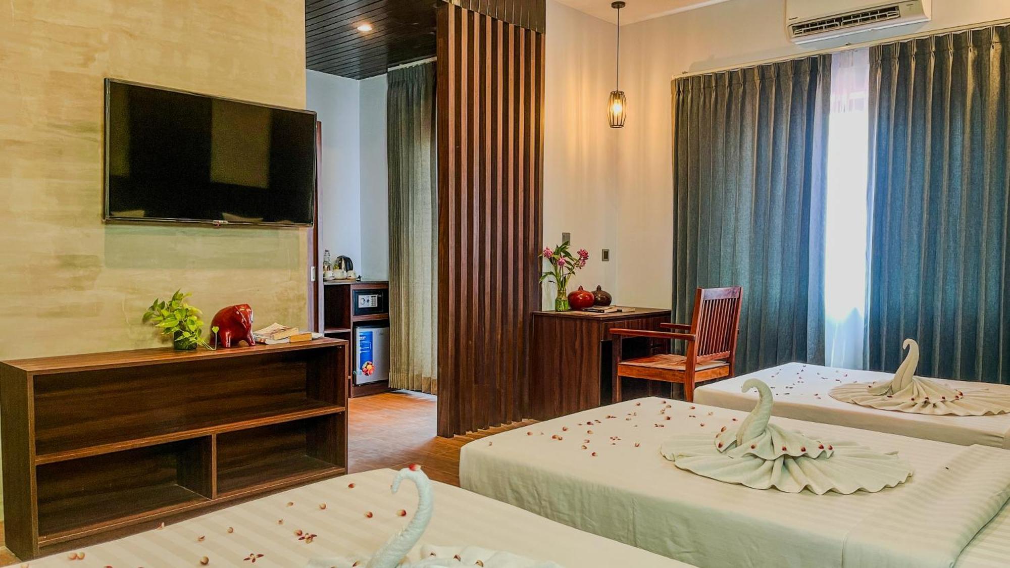 Hotel The Luxury Siem Reap Exterior foto