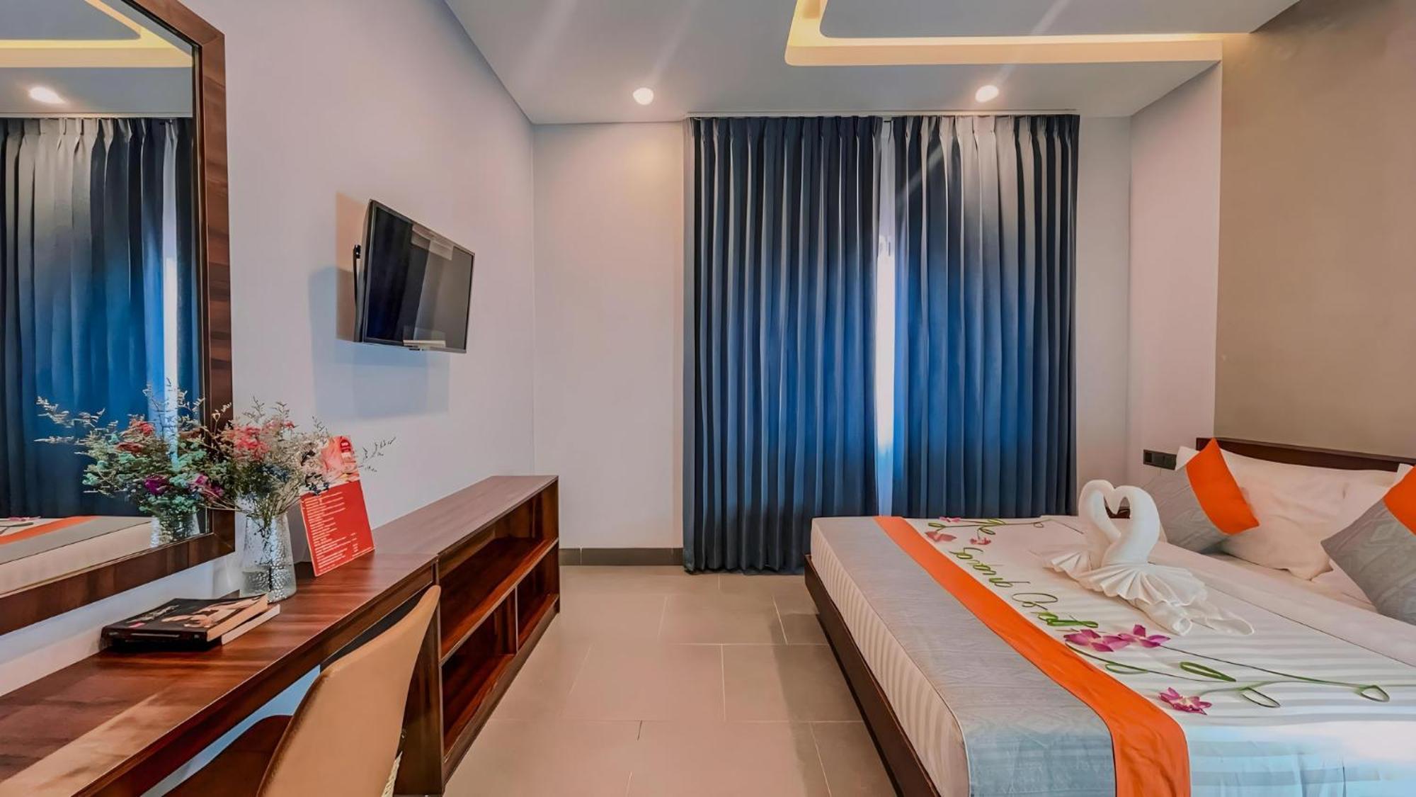 Hotel The Luxury Siem Reap Exterior foto