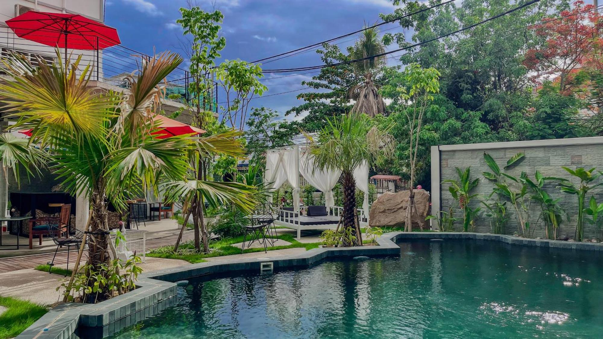 Hotel The Luxury Siem Reap Exterior foto