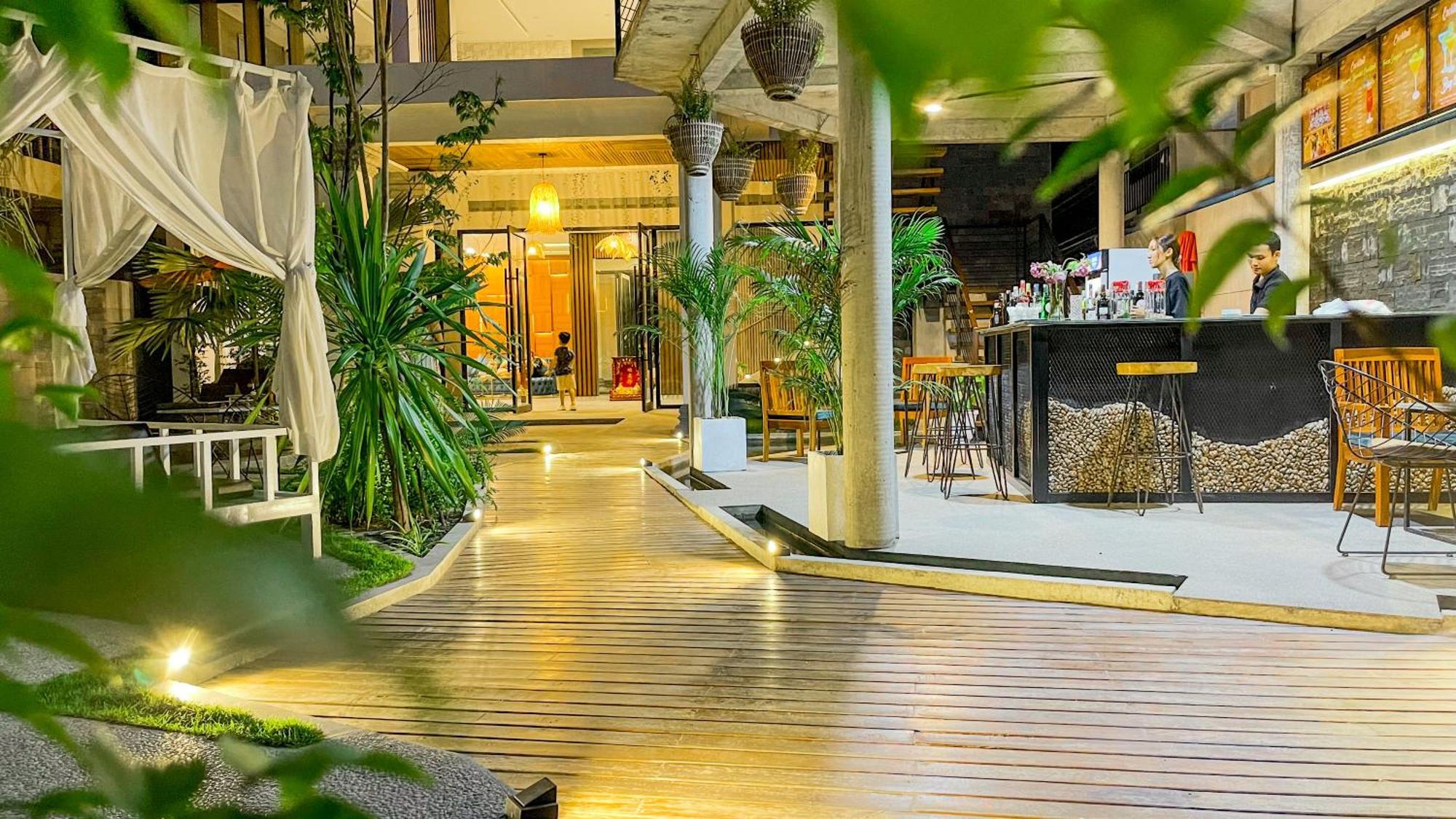 Hotel The Luxury Siem Reap Exterior foto
