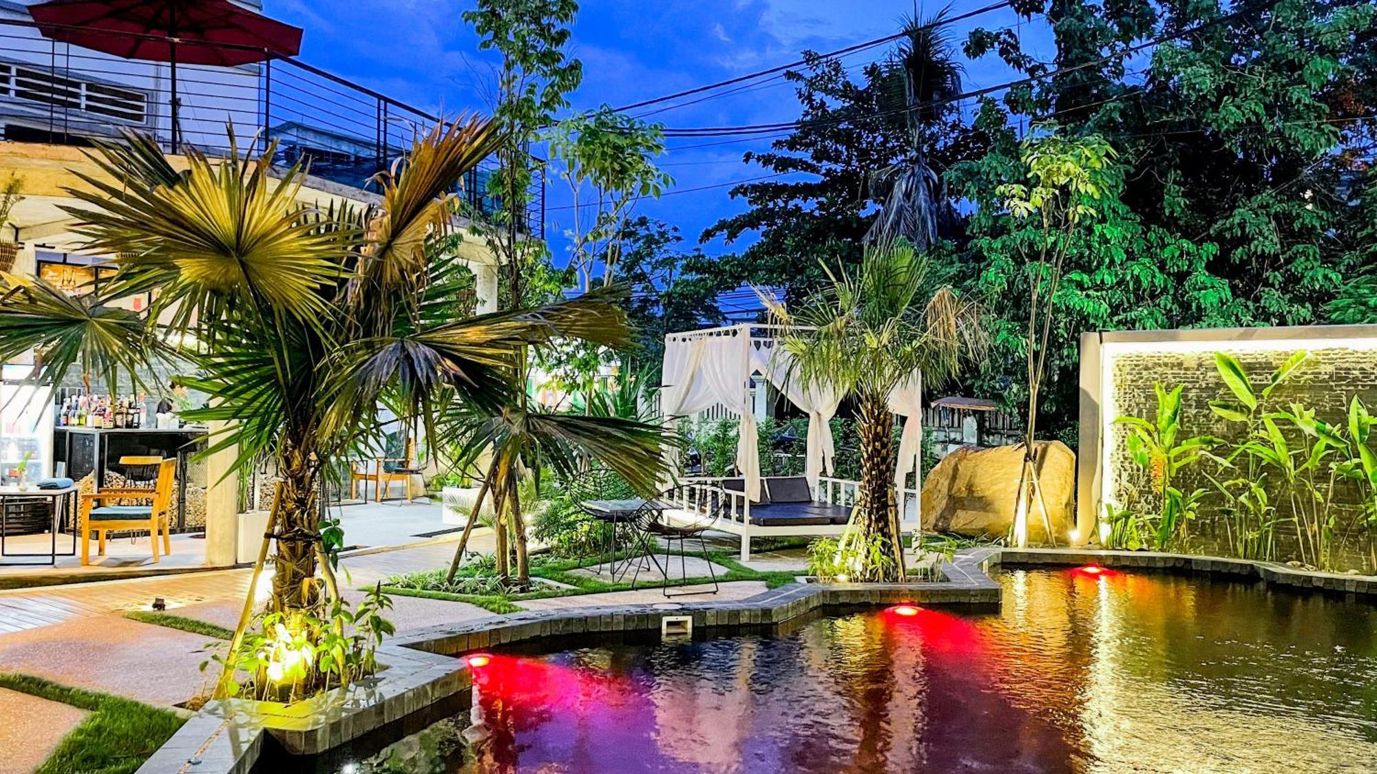 Hotel The Luxury Siem Reap Exterior foto